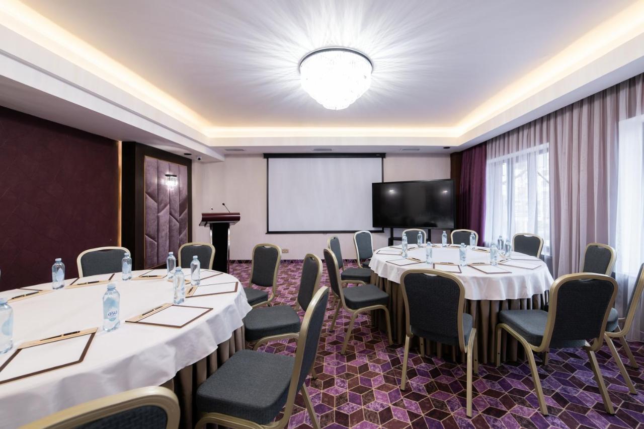 Orient Hotel 比什凯克 外观 照片