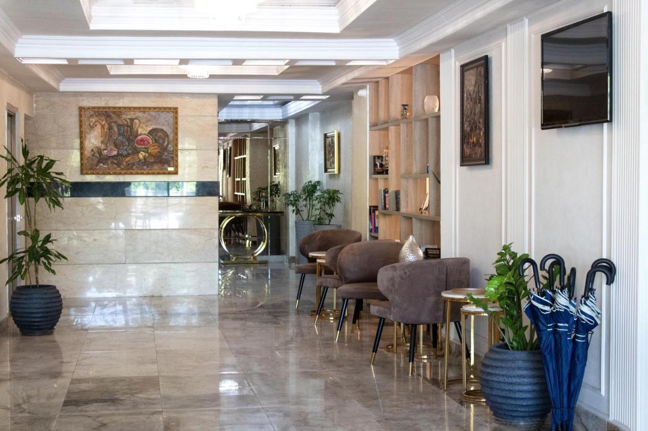 Orient Hotel 比什凯克 外观 照片