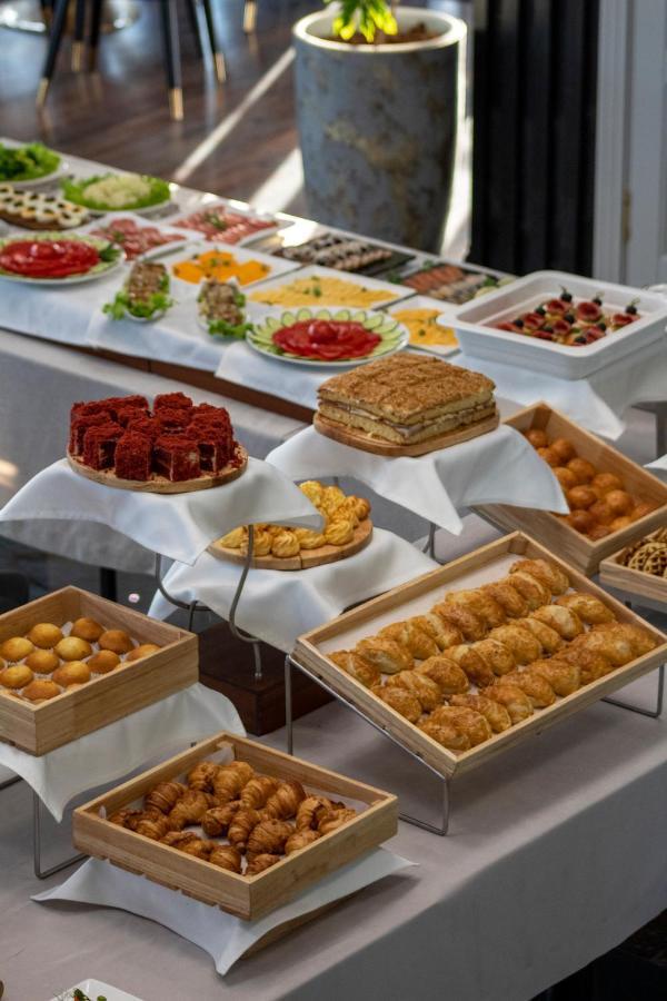 Orient Hotel 比什凯克 外观 照片